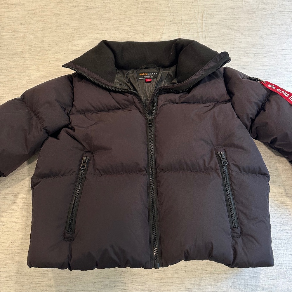 Alpha industries black puffer jacket